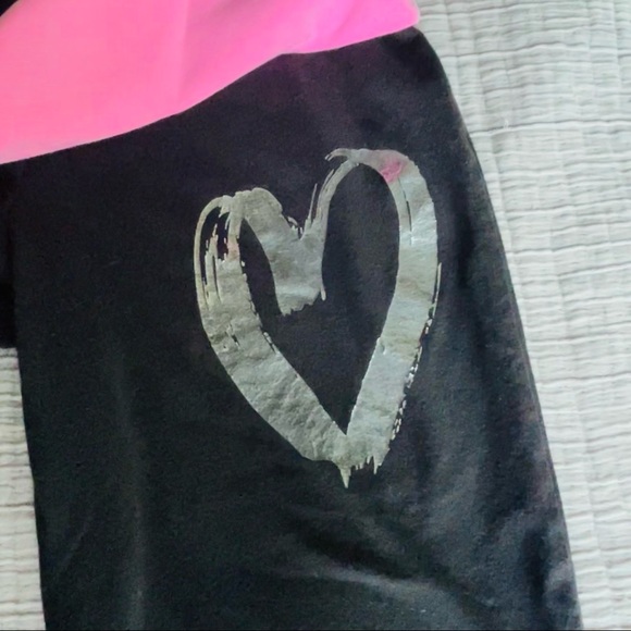 Victoria’s Secret Pink Yoga Capri’s SZ MD - Picture 5 of 9